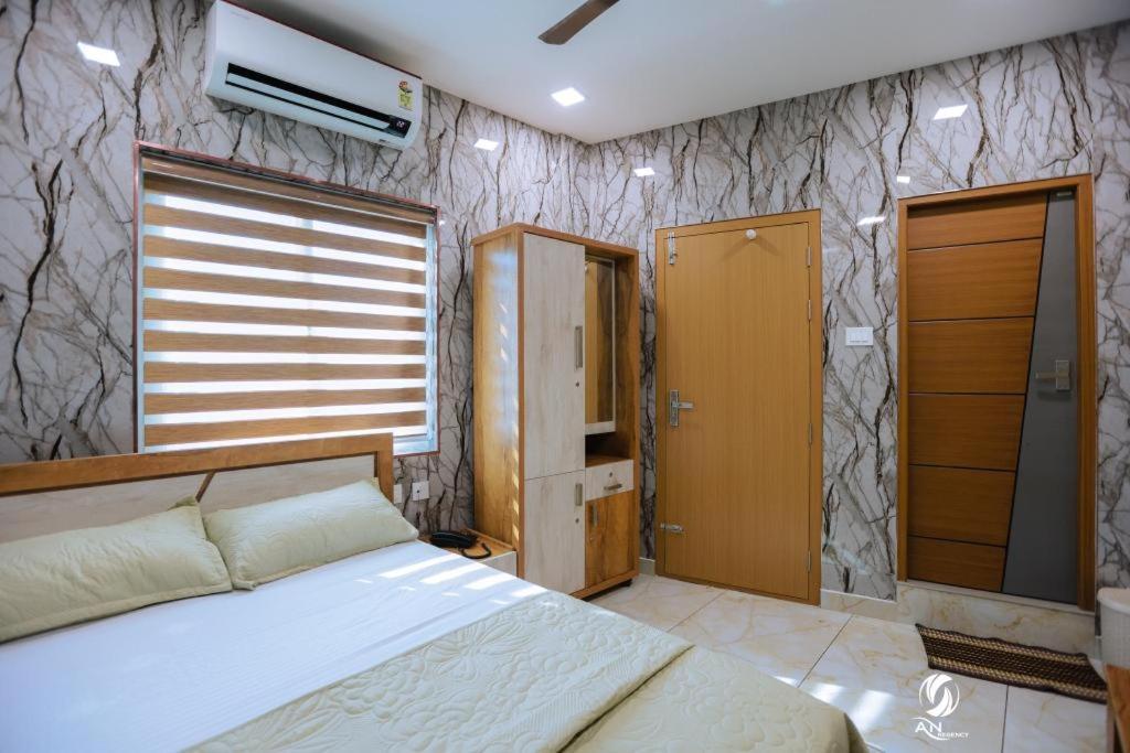 An Regency Hotel Edappal Exterior photo